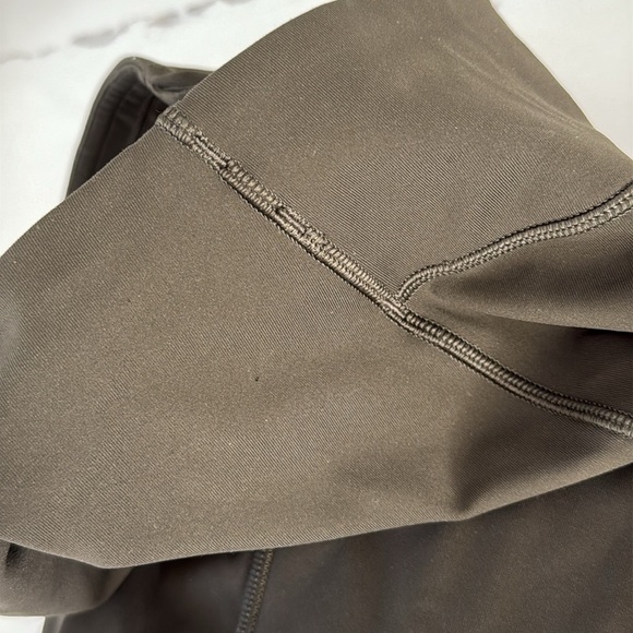 Lululemon Speed Up Tight Full On Luxtreme With Pockets 4 Inseam 28” Olive Green - Picture 11 of 14